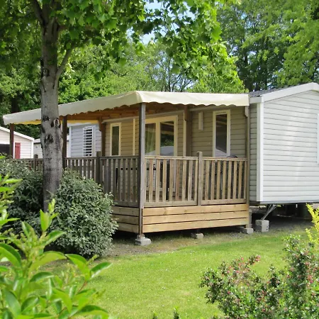 Camping Du Mouchet La Chapelle-Viviers Exterior photo